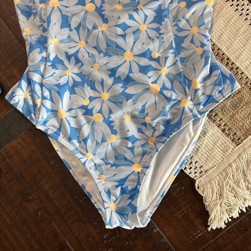 NWOT Hurley One-Piece Long Sleeve Rashguard Swimsuit Big Girls XL Blue Daisies - Picture 3 of 7