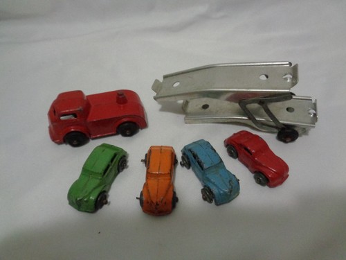 Vintage 1950s Barclay Car Hauler Truck with Original Cars - Picture 2 of 12