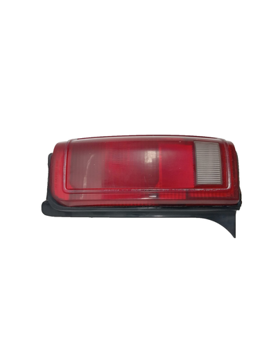 1984-1986 PLYMOUTH VOYAGER REAR RIGHT SIDE TAIL LIGHT OEM, 166-01179A