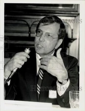 1988 Press Photo Alan Pisarski, Transportation Consultant - sra33643