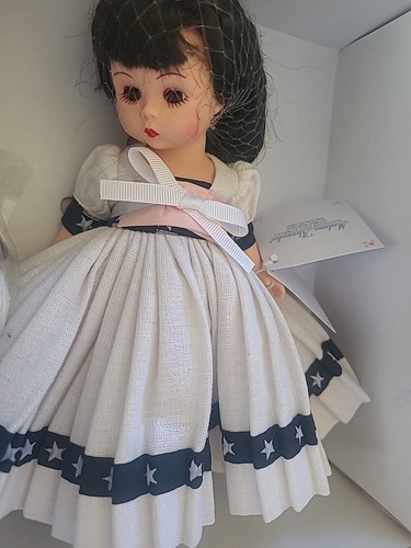 Sweet Madame Alexander "Setting Sail" 8 inch Doll #37961 w/Original Box - Picture 2 of 5