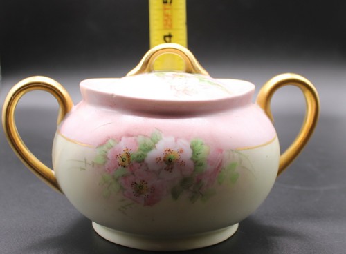 VINTAGE HAND PAINTED CREAM & SUGAR SET WITH LID - NO DAMAGE - BEAUTIFUL FLORALS - Picture 11 of 12