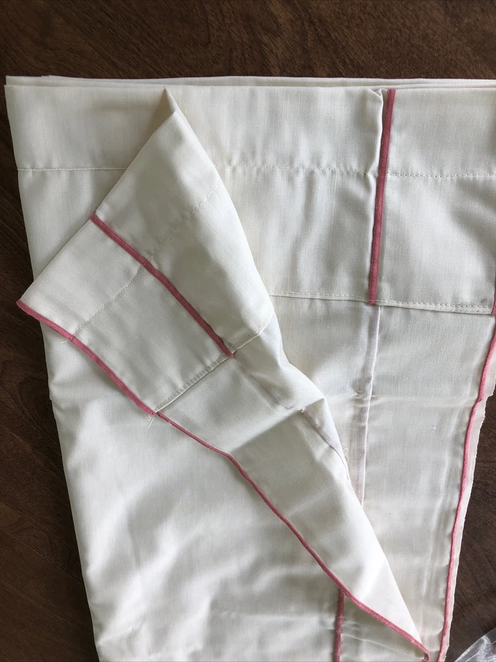 Cortinas de campo varilla bolsillo lazo trasero 72x47 crema con tubería rosa 2 pares nuevo en paquete Foto 3 de 3