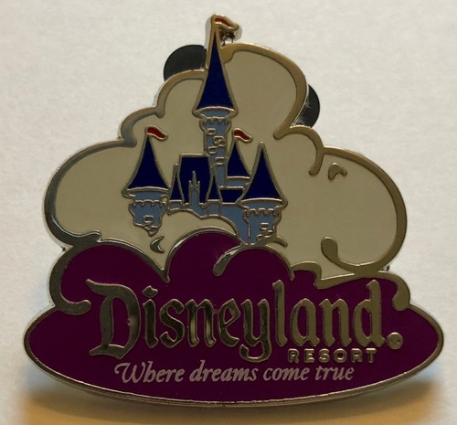 AAA Travel Disneyland Resort Where Dreams Come True Lanyard & Pin Set - Picture 2 of 3