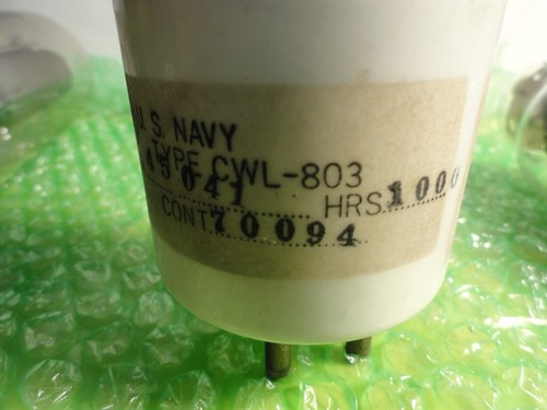 3-VINTAGE U.S.NAVY VACUME TUBES CG-38138 , CWL-803 , U.S.N. 837 , NOT TESTED - Picture 8 of 22