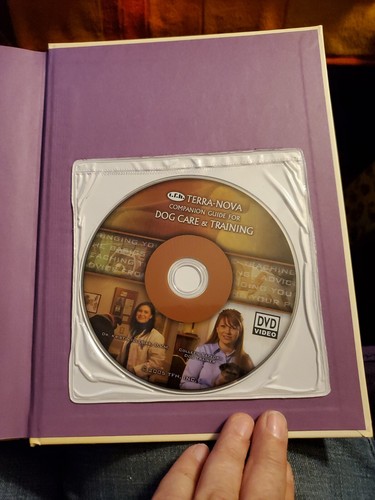 The Pug By Susan M. Ewing w/Training DVD (HB, 2005) - Imagen 7 de 9