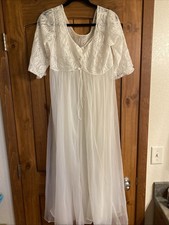 Vintage 60s Lisette Al Sterling 32 Ivory Lace Nylon Peignoir Nightgown Robe Set