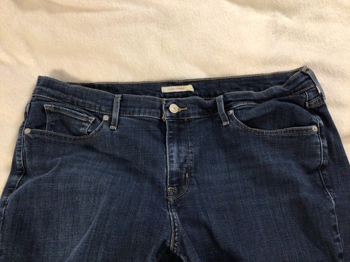 Levi's CLASSIC Straight leg Women's Jeans 18W Blue Denim 38” waist, 29” inseam - Picture 6 of 6