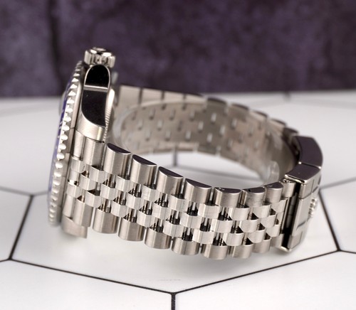 Rolex 40mm GMT Master II Batgirl Black Blue Bezel Steel Mens Watch 126710BLNR - Picture 4 of 12