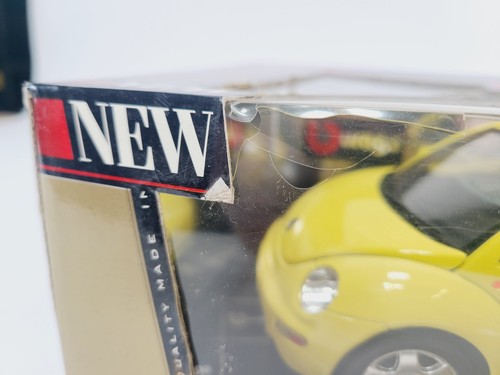 Burago 1998 Volkswagon New Beetle - Yellow 1/18 3302 Gold Collection - Bild 9 von 11