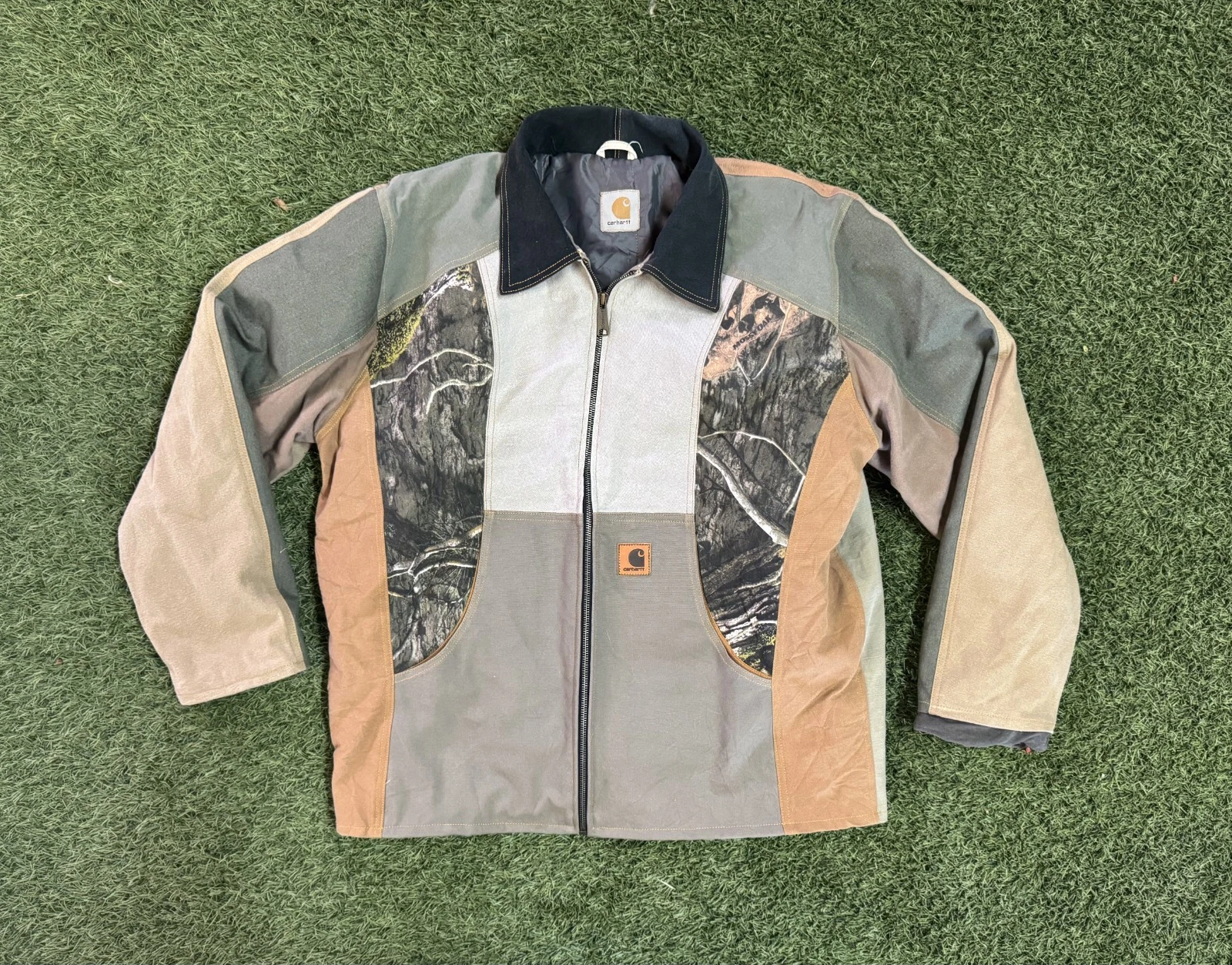 Carhartt Reworked Realtree Canvas Lined Jacket Large Custom - product detail image 1