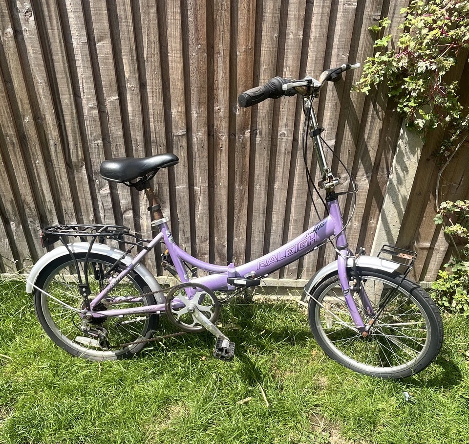 Raleigh Shopper 20in Folding Bike Purple/White Rear Rack Mudguards V-Brake - Image 1 of 1