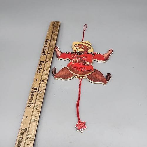 De colección Canadá Royal Mountie Beaver adorno de Navidad brazos móviles patas madera - Imagen 3 de 4