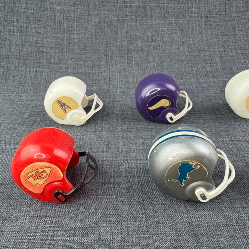 16 Vintage NFL Mini Helmet Gumball OPI Teams Redskins Chiefs Eagles Packers READ - Picture 4 of 19