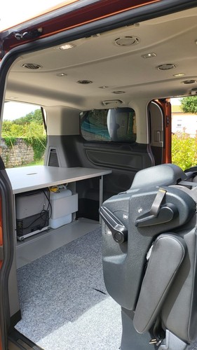 Ford Tourneo Custom Bus L 1 2,0 TDCi 185 Titanium X (Umbau zum Camper-Van) - Bild 12 von 24