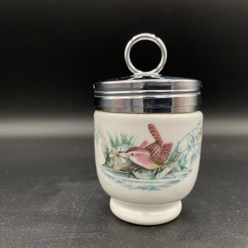 Vintage Royal Worcester Egg Coddler Wren Birds Lidded Porcelain Egg Cup - Picture 2 of 6