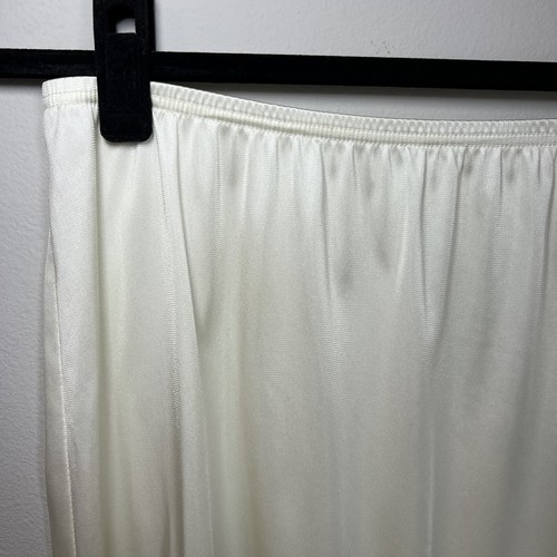 Vassarette Lace Trim Slip Skirt Ivory Pull On Elastic Waist Silky 25" length XL - Picture 2 of 8