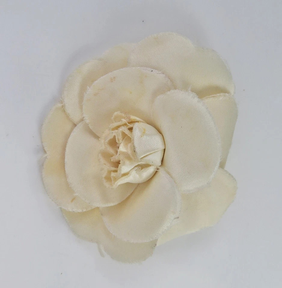 Authentic CHANEL White Fabric Camellia Brooch Pin #58757 - Image 2 of 4