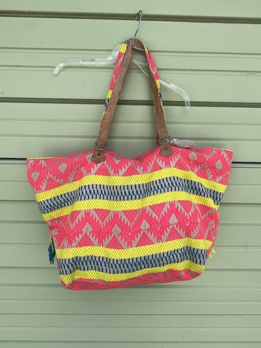 Z&L Anthropologie Multi color Handbag Tote Travel Beach Bag Zipper Tassel (READ) - Picture 4 of 12