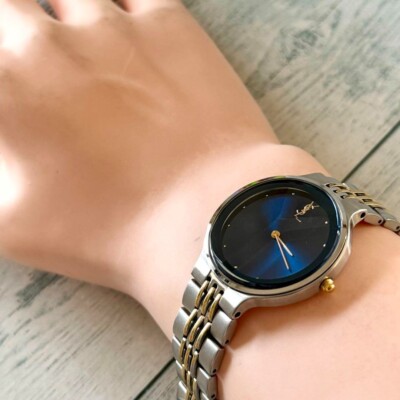 YVES SAINT LAURENT 腕時計 Yカット　ガラス　ネイビー YVES SAINT LAURENT 腕時計 Yカット ガラス ネイビー - メルカリ