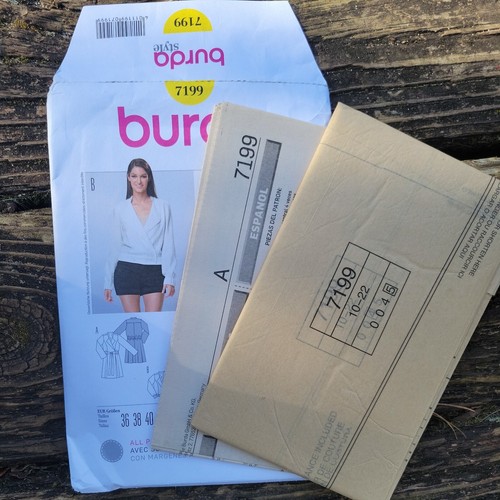 Burda 7199 Chaqueta Vestido Patrón Envolvente Corpiño Sin Cortar Tallas 10-22 Cintura Elástica - Imagen 2 de 7