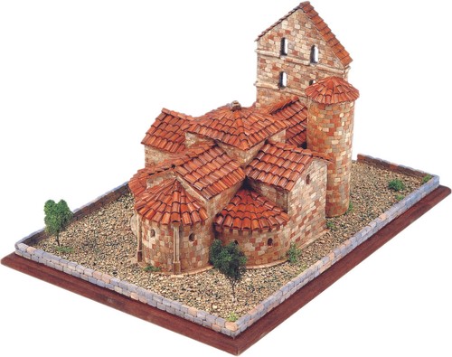 CUIT Ceramic Building Construction Kit, St Salvador Church (1:80) - Picture 2 of 5