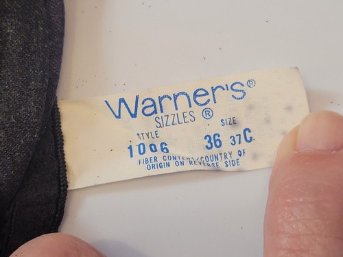 NUEVO CON ETIQUETAS Cierre Frontal Warner's Transparente Desnudo TALLA 36 C CHISPORROTEA CREMA o NEGRO De Colección - Imagen 21 de 22