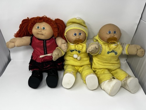 Cabbage Patch Kids Doll Girl Red Hair Green Eyes Vintage + 2 - Picture 1 of 4