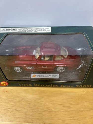 Superior 1954 Mercedes-Benz 300SL Gullwing - 1:24 - Diecast - Picture 3 of 8