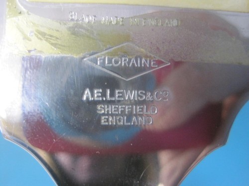 A.E. Lewis Sheffield England Floraine Imari Porcelain 11-1/2" Cake/Pie Server - Picture 6 of 13