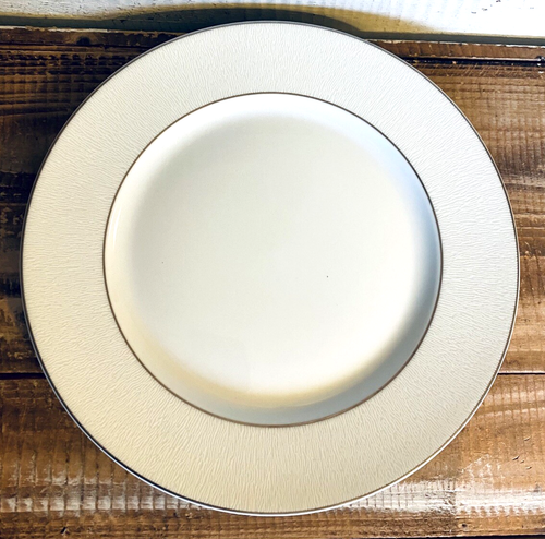 New Setting of 3 Bernardaud Phoebe Dune Dinner, Salad, & Bread Plates - Picture 9 of 13