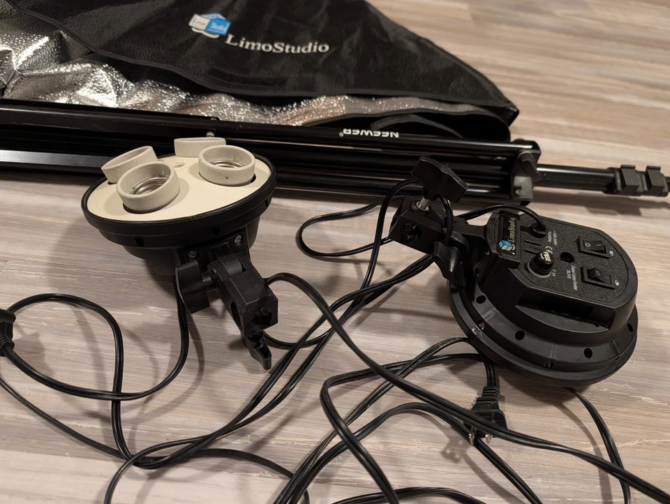 Set Of Two Photo LimoStudio Lamps 4 in 1 SLH3 kit incomplete - Image 3 of 4