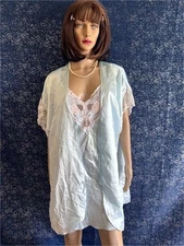 VTG VAL MODE NIGHTGOWN AND ROBE SET BLUE SZ M
