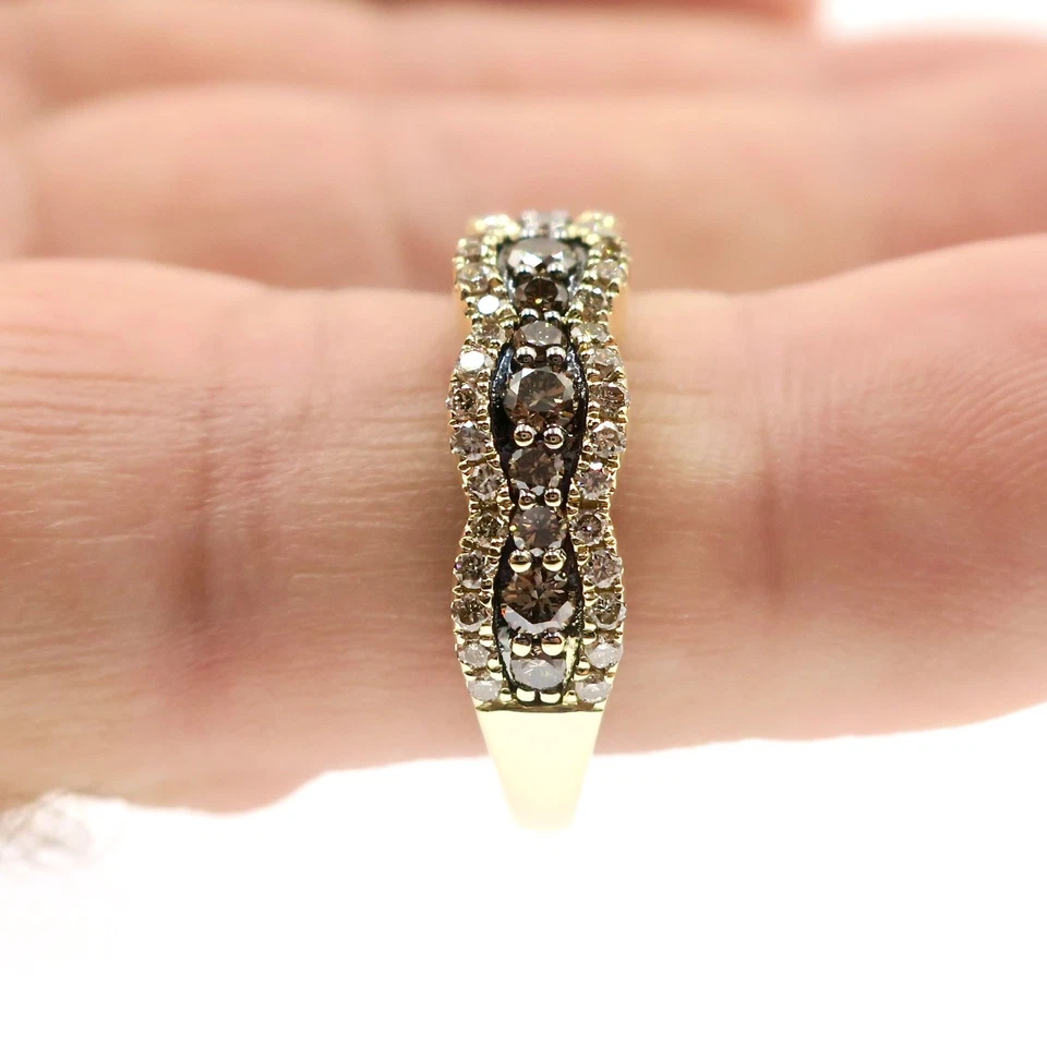 Le Vian 14k Solid Yellow Gold Natural Chocolate and White Diamond Band Ring 7.5 - Image 3 of 4
