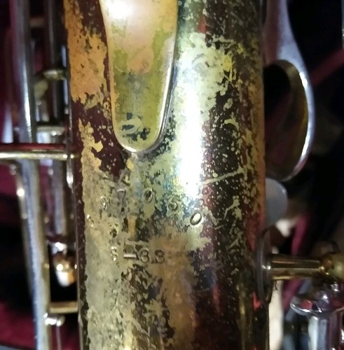 Buescher Alto Saxophone USA w/ case/neck/MP/strap, acceptable condition - Picture 9 of 10