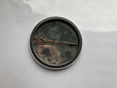 VINTAGE COLLECTABLE ACTIVIST CAUSES PIN BADGES - Picture 19 of 40
