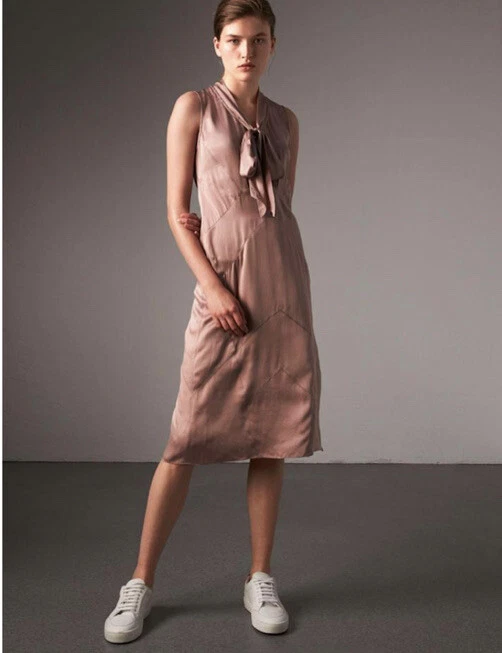 Burberry cheap antique pink