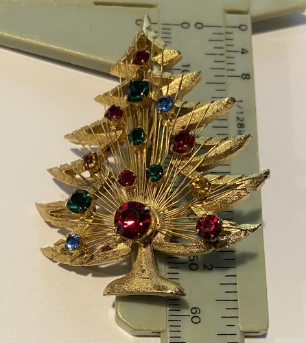 TRAUMHAFTE VINTAGE BROOKS DRAHTARBEIT CHRISTBAUM BROSCHE MIT FARBIGEN STRASSSTEINEN - Bild 3 von 3