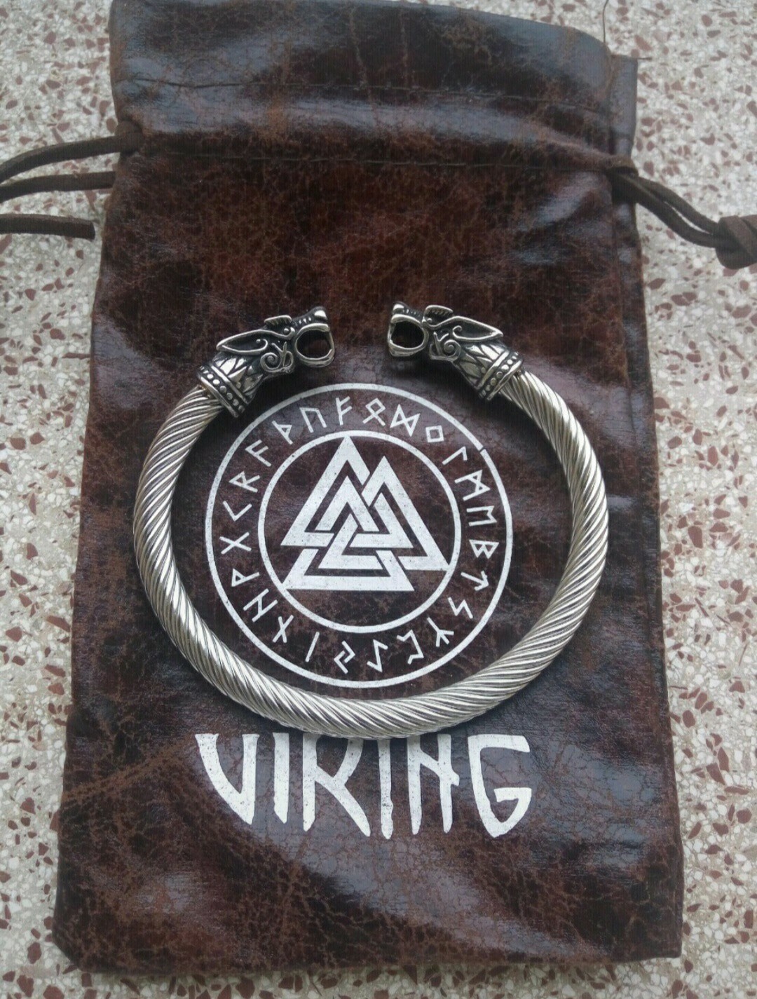 Bracelet viking dragon en acier inoxydable de qualité supérieure