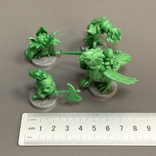 LOT 4 GREEN Game Figure For Dungeons  Dragon D D Toys Marvelous Miniature K