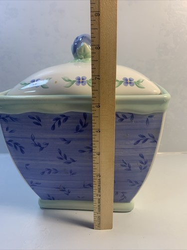 Pfaltzgraff Summer Breeze Medium 9" Canister w/ Lid & Seal Floral Plaid - Picture 2 of 12