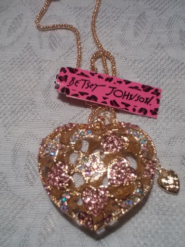 Betsey Johnson Inlaid With Crystals Hollow Stars And Hearts Pendant Necklace - Picture 9 of 10