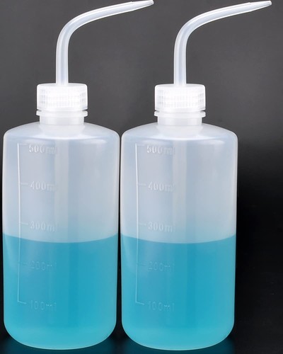 Versatile 2-Pack 500ml Squeeze Bottles - Leak-Proof with Handy Measurements - Picture 3 of 10