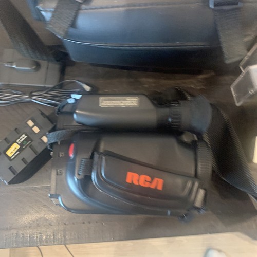 Vintage RCA CC180 VHS-C Compact VHS Camcorder & Charger Bundle (Needs Battery) - Picture 7 of 12