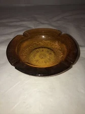 Vintage Amber glass Cigarette ashtray Circle Home Decor Bar Garage