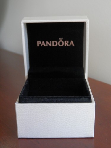 Genuine Pandora 14ct Yellow Gold Lime Green Lotus Murano Glass Charm 750503 - Picture 6 of 6