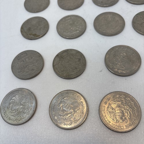Lot of 18 1982 Mexico Mexican 50 Pesos Coyolxaohqui Eagle Coins - Circulated - Picture 4 of 12
