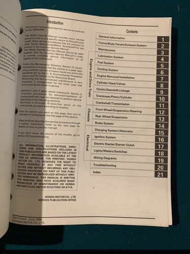 Honda CBR900RR Service Manual 93 - 95 61MW002 94 - Picture 2 of 4