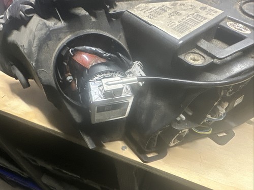 BMW E60 E61 530 550 535 FRONT RIGHT PASSENGER SIDE XENON HID HEADLIGHT OEM 08_10 - Picture 12 of 24