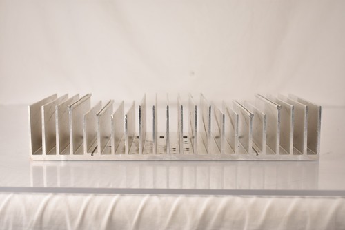 Amplificador de potencia del radiador disipador de calor de aluminio grande de 318 mm x 140 mm x 60 mm - Imagen 2 de 5